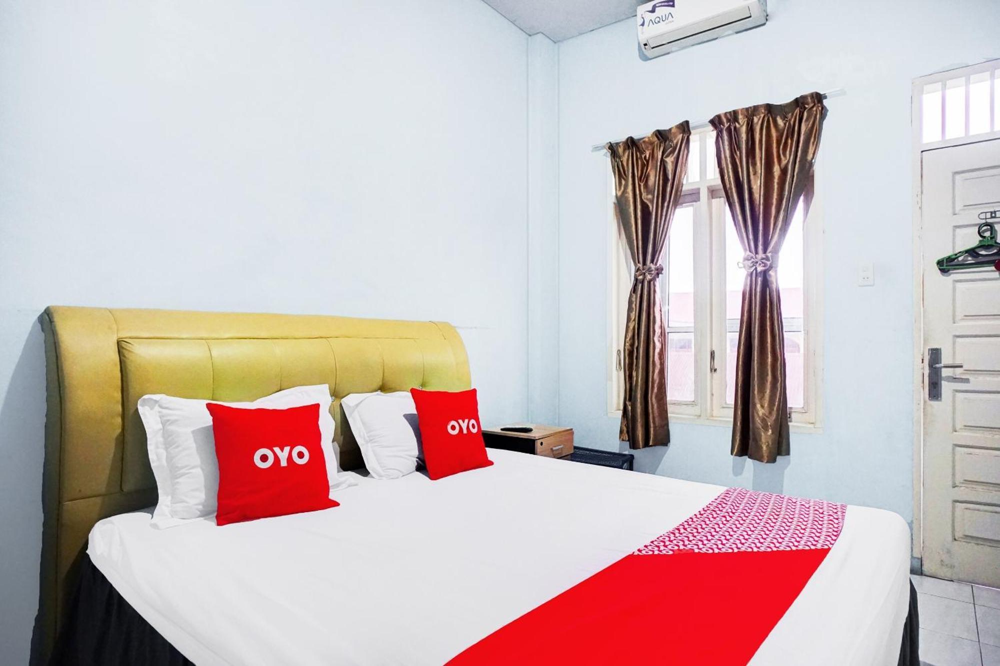 Oyo 93071 Home Stay Kembar Syariah Binjai 외부 사진