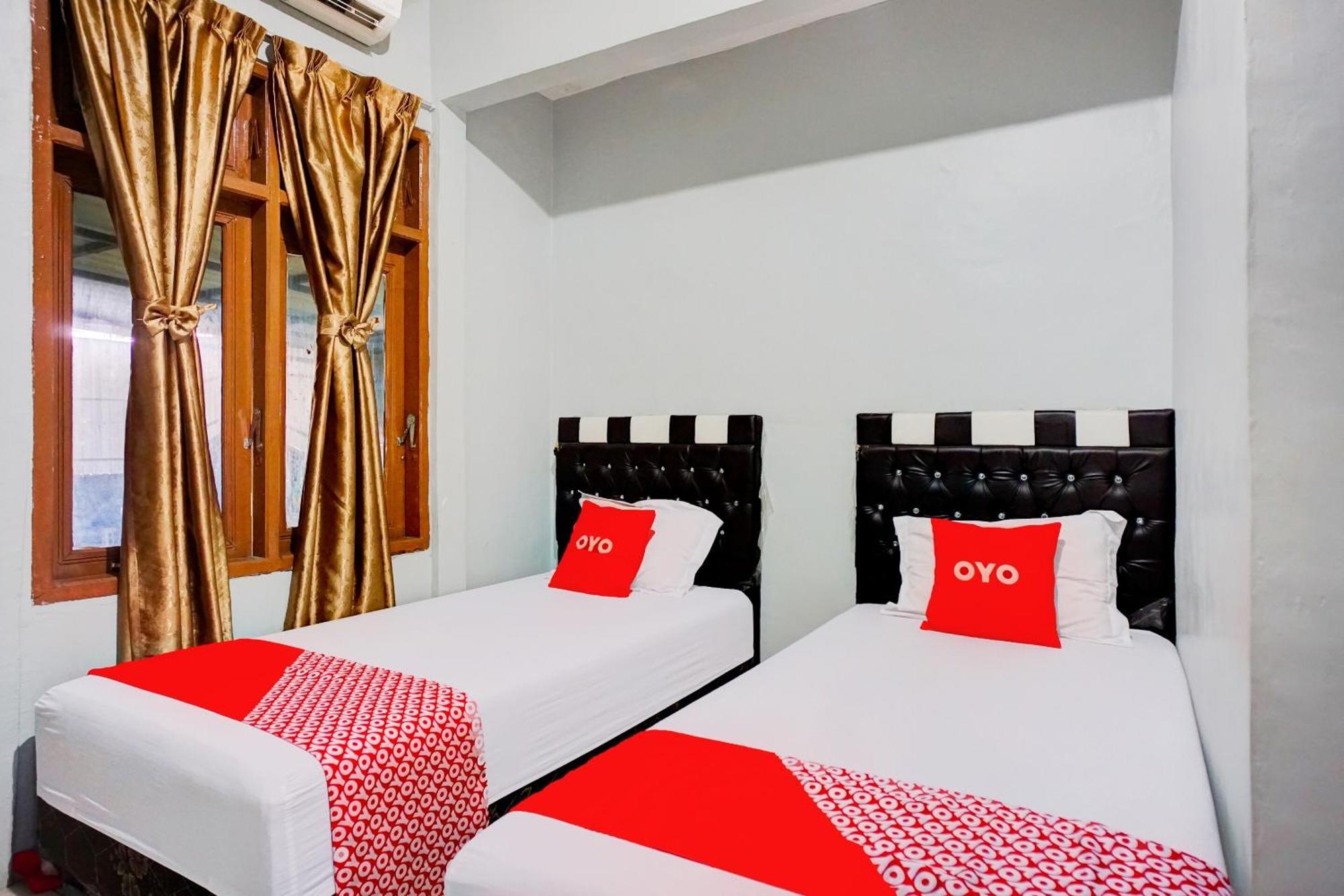 Oyo 93071 Home Stay Kembar Syariah Binjai 외부 사진