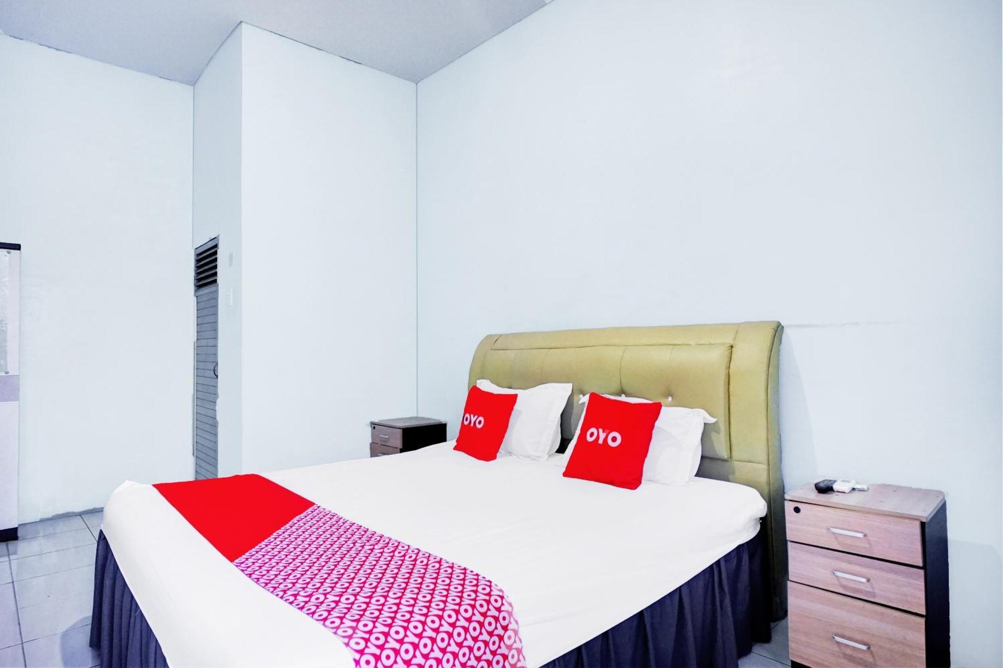 Oyo 93071 Home Stay Kembar Syariah Binjai 외부 사진